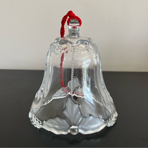 Vintage Mikasa Christmas Bell Clear Glass Frosted Holly Bows 4.5 In - Picture 4 of 6